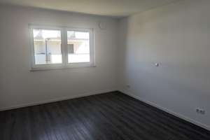 Neuwertige 3-Zimmer Wohnung mit großem Balkon ! – Die vollständige Adresse der Immobilie erhältst du vom Anbieter., 94315 Kernstadt, Straubing – Vorschaubild 9