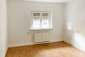 Kleine 3-Raum-Wohnung mit Loggia/Tageslichtbad mit Dusche  – 4179 Neulindenau, Leipzig – Vorschaubild 9