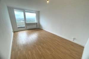 Exclusive 5-Zimmer Wohnung auf 200 m² mit großzügiger Terrasse, Einbauküche & Ankleidezimmer! – Angerburger Allee 47, 14055 Westend, Berlin – Vorschaubild 7
