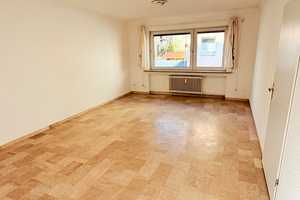 Kapitalanlage, 3 Reihenhäuser im Paket, gut vermietet, 1 Haus frei. – Frankfurt am Main – Vorschaubild 3