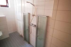 Einfamilienhaus in Berlin-Rudow (bezugsfrei) – 4 Zi. ca. 109 m² Wohnfläche plus ca. 56 m² Souterrain – Margueritenring 17A, 12357 Rudow, Berlin – Vorschaubild 41