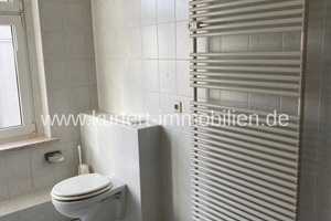 Attraktive 2-Zimmer-Wohnung in der Clausstr. 72, moderne Einbauküche, Bad mit Badewanne und Fenster – Clausstr. 72, 9126 Chemnitz – Vorschaubild 9