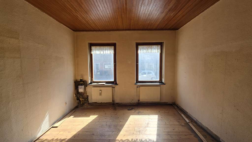 Immobilie in Mönchengladbach - PROVISIONSFREI | EFH mit Garten | Sanierungsbedürftig - Bild 2