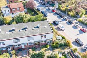 Endreihenhaus mit zwei Vollgeschossen, Vollkeller und großem Grundstück – Die vollständige Adresse der Immobilie erhältst du vom Anbieter., 22457 Schnelsen, Hamburg – Vorschaubild 3