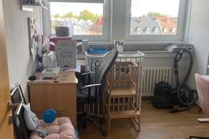 Attraktive 4-Zimmer-Wohnung mit zwei Balkonen und Weitblick in Karlsruhe-Mühlburg – Die vollständige Adresse der Immobilie erhältst du vom Anbieter., 76185 Mühlburg, Karlsruhe – Vorschaubild 3