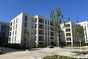 Attraktive 3-Zimmer-Wohnung in urbaner Lage, mit Balkon, 2 Bädern + TG-Stellplatz – Rödelheimer Landstraße 5, 60431 Bockenheim, Frankfurt am Main – Vorschaubild 2