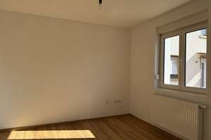 !!! NEUER PREIS !!! Frisch renoviertes 1 Familienhaus mit 5 Zimmer, Küche, 2 x Bad und Balkon – Die vollständige Adresse der Immobilie erhältst du vom Anbieter., 68169 Neckarstadt-West, Mannheim – Vorschaubild 3