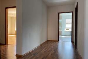 Aufgeteiltes, gepflegtes Dreifamilienhaus zu verkaufen – Die vollständige Adresse der Immobilie erhältst du vom Anbieter., 86179 Haunstetten-Nord, Augsburg – Vorschaubild 12