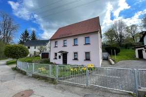 Großes Einfamilienhaus in Burgstädt für Ihren Traum vom Eigenheim – Die vollständige Adresse der Immobilie erhältst du vom Anbieter., 9217 Burgstädt – Vorschaubild 2