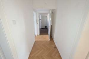 Ideal geschnittene 2-Zimmer Altbau-Wohnung mit Balkon zur Eigennutzung oder soliden Kapitalanlage – Die vollständige Adresse der Immobilie erhältst du vom Anbieter., 40239 Mörsenbroich, Düsseldorf – Vorschaubild 6