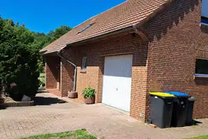 Preiswertes, gepflegtes 5,5-Raum-Einfamilienhaus mit EBK in Papenburg – Emsland (Kreis) – Vorschaubild 2