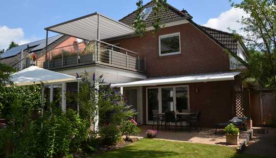 Bild von Doppelhaushälfte mit durchdachtem Wohnkonzept, Garten und Dachterrasse nahe Volksdorfer Wald