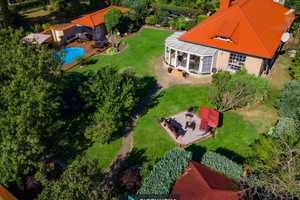 Traumhaftes Einfamilienhaus mit großzügigem Grundstück und Pool – Barnim (Kreis) – Vorschaubild 1
