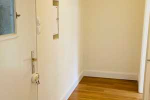 Geschmackvolle, sanierte 1-Zimmer-Wohnung mit geh. Innenausstattung mit Balkon und EBK in Hannover – Schulzenstraße 4, 30167 Hannover – Vorschaubild 10