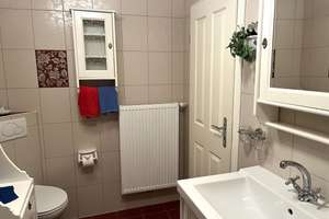 Charaktervolles Ferienhaus direkt hinterm Hafendeich – Die vollständige Adresse der Immobilie erhältst du vom Anbieter., 26427 Neuharlingersiel – Vorschaubild 8