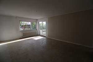 RESERVIERT !!!!!      WAS FÜR EINE AUSSICHT! Tolle 2-Raum-Wohnung ab sofort frei. – Königstraße 114, 42853 Hölterfeld, Remscheid – Vorschaubild 3