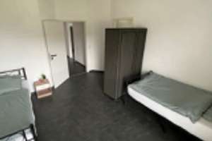 Möblierte Zimmer Neu ausgestattetes Apartment mit Balkon für 6-8 Personen