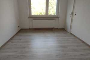 Rodenhof: 4-Zimmer- Whg mit Balkon, Bad inkl. Dusche + Wanne,  Garage – Stadtverband Saarbrücken (Kreis) – Vorschaubild 7