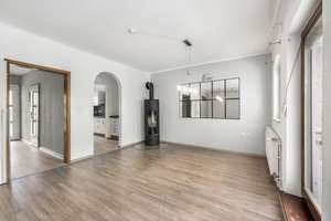 Gepflegtes Reihenendhaus mit grünem Grundstück in Privatweg – Die vollständige Adresse der Immobilie erhältst du vom Anbieter., 28259 Kirchhuchting, Bremen – Vorschaubild 8