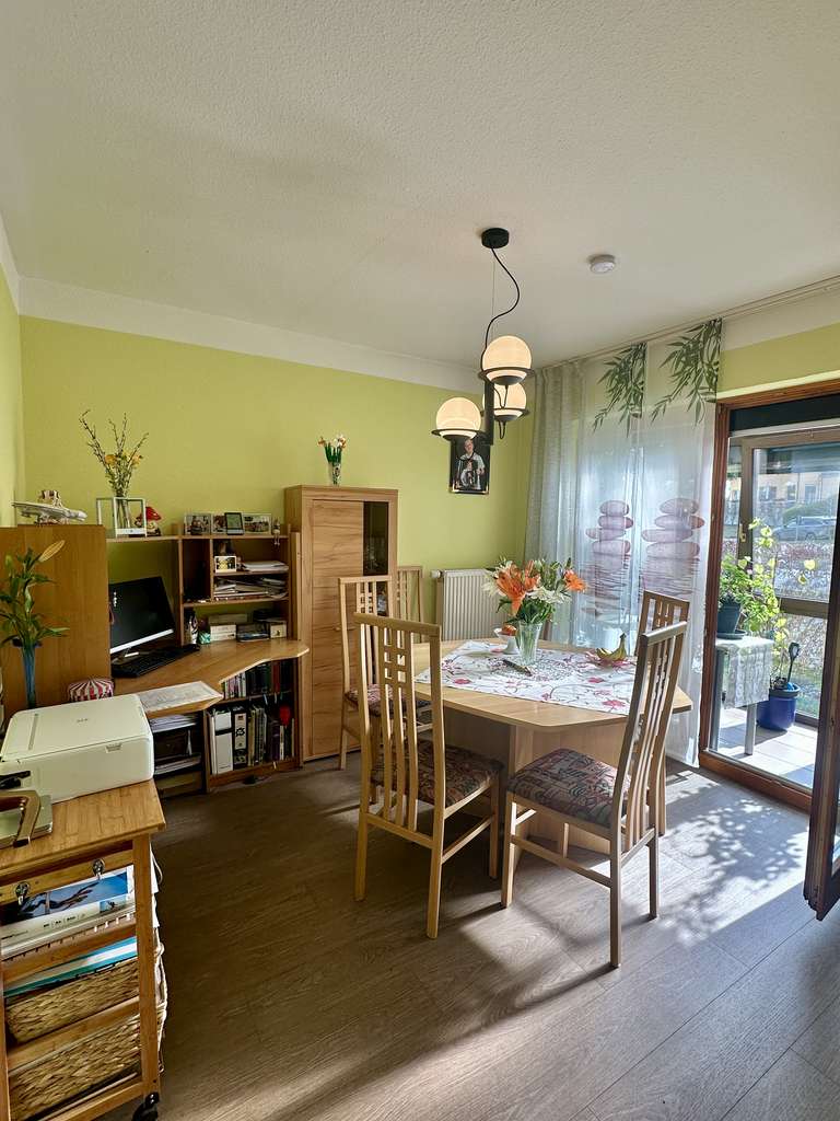 Immobilie in Oelsnitz/Erzgeb. - Attraktive Kapitalanlage mit soliden Mieteinnahmen – 3-Zimmer-Terrassenwohnung in Oelsnitz - Bild 2