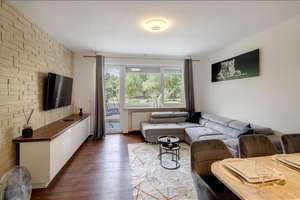 Möbliert:  Balkonwohnung mit Blick in den Gemeinschaftsgarten