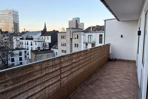 Moderne 3-Zimmer-Dachgeschosswohnung mit zwei großzügigen Terrassen in Top-Lage D-Stadtmitte! – Oststraße 147, 40210 Stadtmitte, Düsseldorf – Vorschaubild 4
