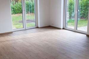 Energiespar-DHH KFW 55 mit EBK und Carport befristeter Mietvertrag bis 30.06.2028 – Die vollständige Adresse der Immobilie erhältst du vom Anbieter., 26135 Drielaker Moor, Oldenburg (Oldenburg) – Vorschaubild 3