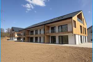 BAUSTELLE LÄUFT - WOHNEN IN VOLLENDUNG - NATUR PUR UND TOLLE ARCHITEKTUR - exkl. Wohnungen degr.AfA – Die vollständige Adresse der Immobilie erhältst du vom Anbieter., 84364 Bad Birnbach – Vorschaubild 1