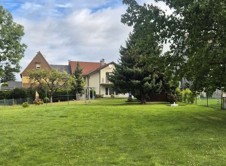 Real Estate Title Image Background