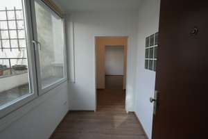 1-Zimmer Wohnung im 1. OG mit Aufzug in Düsseldorf-Oberbilk – Kirchstraße 2A, 40227 Oberbilk, Düsseldorf – Vorschaubild 3