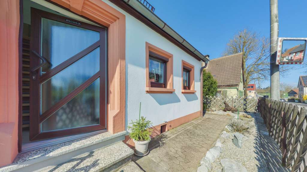 Immobilie in Wilburgstetten - Liebevolles Einfamilienhaus mit idyllischem Garten  - Bild 0