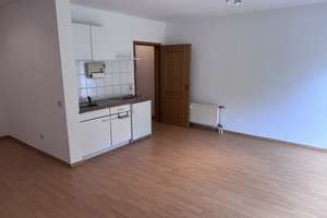 Wohnen mit Charakter: Kompaktes Apartment in Jena-Cospeda