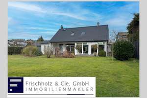 Exklusives Einfamilien-Haus in bevorzugter Wohnlage von Kierspe! – Die vollständige Adresse der Immobilie erhältst du vom Anbieter., 58566 Kierspe – Vorschaubild 1