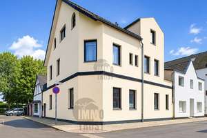 ZUKUNFTSSICHERE ANLAGE - ÜBER
8 % RENDITE! KERNSANIERTES MFH
IN ATTRAKTIVER ZENTRUMSLAGE – Die vollständige Adresse der Immobilie erhältst du vom Anbieter., 27576 Klushof, Bremerhaven – Vorschaubild 3