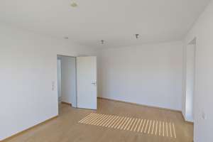 Penthouse-Wohnung in Ulm-Söflingen mit einmaligen Ausblicken- provisionsfrei ohne Makler - – Gambrinushof 6, 89077 Weststadt, Ulm – Vorschaubild 8