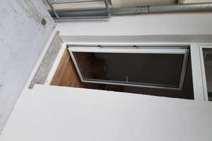 Sonnige 3-Zi. Süd-Balkon, NOBILIA-EBK 650 € warm Garten – Bernhardstraße 38, 9126 Chemnitz – Vorschaubild 3
