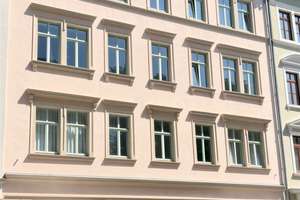 Großzügige Altbauwohnung mit zwei Balkonen in der Dresdner Neustadt