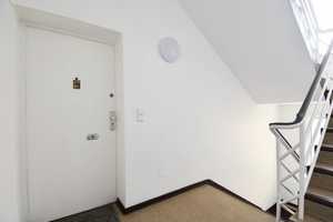 Möblierte 3-Zimmer-Wohnung inkl. Strom, Gas Internet: Erstbezug nach Sanierung mit Einbauküche – Kirchfeldstraße 127, 40215 Düsseldorf – Vorschaubild 17