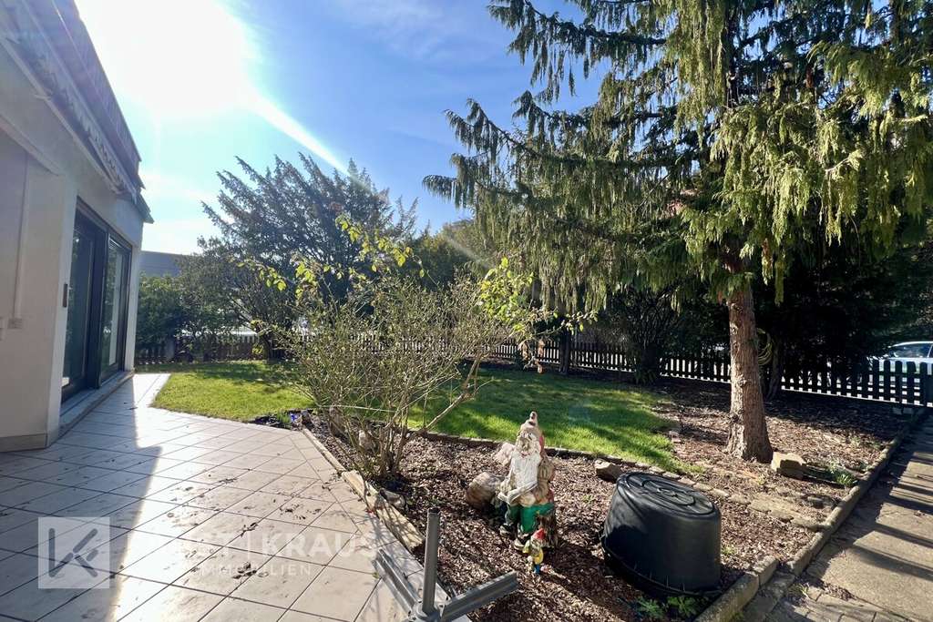 Immobilie in Obernburg am Main - Freistehendes Zweifamilienhaus mit Garten, Garage & Werkstatt in Obernburg - Bild 2