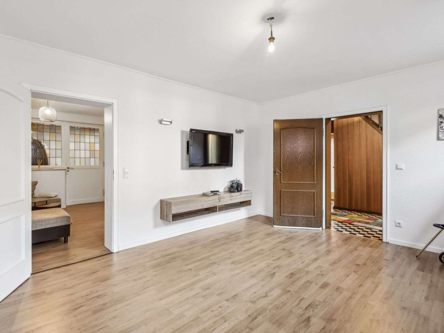 Immobilie in Erkelenz - Charmantes, großzügiges Einfamilien- oder auch Mehrgenerationenhaus in Erkelenz-Houverath - Bild 1