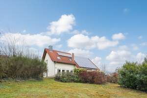 Einfamilienhaus mit moderner Energieeffizienz in ruhiger Lage – Die vollständige Adresse der Immobilie erhältst du vom Anbieter., 67705 Stelzenberg – Vorschaubild 1