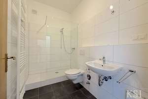 Renoviertes Appartement im 1. Obergeschoss! – Industriestraße 64, 45899 Horst, Gelsenkirchen – Vorschaubild 2