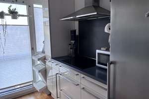 Moderne 2,5-Zimmer-Wohnung mit Balkon, Aufzug und Stellplatz in Unterbilk – Die vollständige Adresse der Immobilie erhältst du vom Anbieter., 40217 Unterbilk, Düsseldorf – Vorschaubild 5
