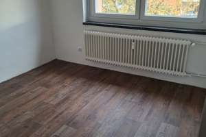 Schöne 3 Zimmer Wohnung, 03. OG. OHNE FAHRSTUHL!!! – Andersenring 16 A, 23560 Moisling, Lübeck – Vorschaubild 3