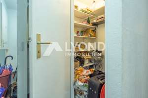 Stilvolle Etagenwohnung mit Kochinsel, Aufzug und modernem Wohnkonzept – Die vollständige Adresse der Immobilie erhältst du vom Anbieter., 71065 Sindelfingen – Vorschaubild 2