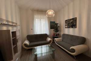 Möblierte Erdgeschoss-Wohnung - Gründerzeitviertel Mönchengladbach – Die vollständige Adresse der Immobilie erhältst du vom Anbieter., 41061 Gladbach, Mönchengladbach – Vorschaubild 2