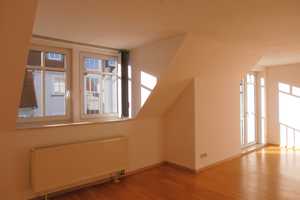 Sonnige 3-Raum-DG-Wohnung in MD Stadtfeld-Ost erwartet Sie! – Schillerstr. 4a, 39108 Magdeburg – Vorschaubild 4