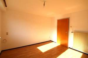 Renovierungsobjekt mit Herz: Familienfreundliches Zuhause mit herrlichem Grundstück in Südlage – Die vollständige Adresse der Immobilie erhältst du vom Anbieter., 72393 Burladingen – Vorschaubild 27