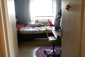 Provisionsfrei-Helle und großzügig geschnittene Wohnung mit Südbalkon - Laminat- Gäste-WC – Streitbergstr. 2, 81249 Aubing-Süd, München – Vorschaubild 9