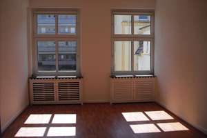 Schöne große 3 Zimmer-Wohnung mit begehbarem Kleiderschrank mitten in der City!!! – Augustastr. 4, 45879 Altstadt, Gelsenkirchen – Vorschaubild 3